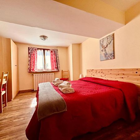 Hotel Piccolo Chalet Claviere Ngoại thất bức ảnh